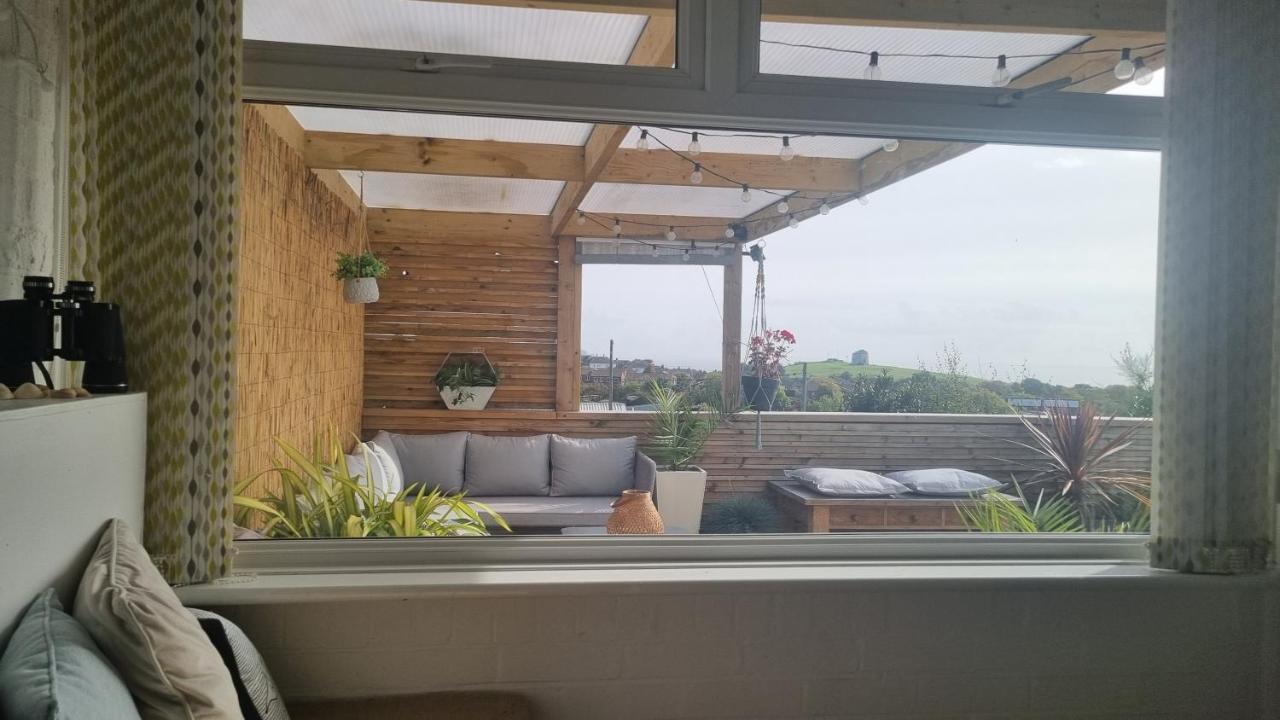 Bijou Annexe, Sea View, Private Entrance & Parking - Folkestone Hotel Eksteriør billede